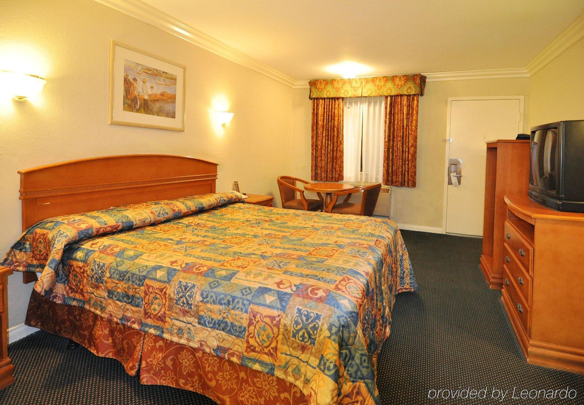 Orange Tustin Inn In Orange Δωμάτιο φωτογραφία