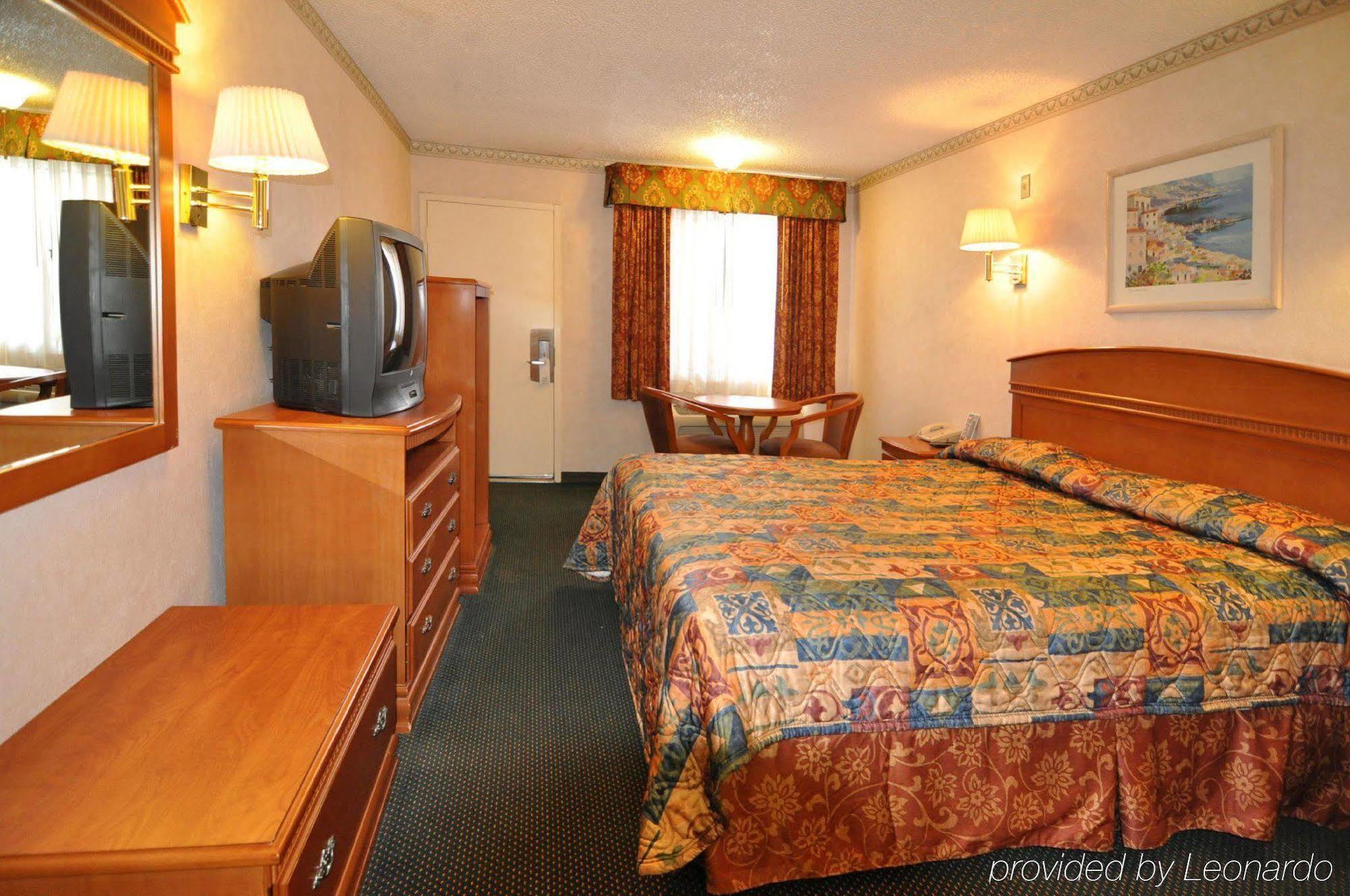Orange Tustin Inn In Orange Δωμάτιο φωτογραφία