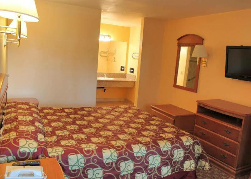 Orange Tustin Inn In Orange Εξωτερικό φωτογραφία