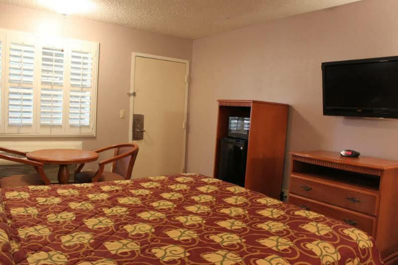Orange Tustin Inn In Orange Εξωτερικό φωτογραφία